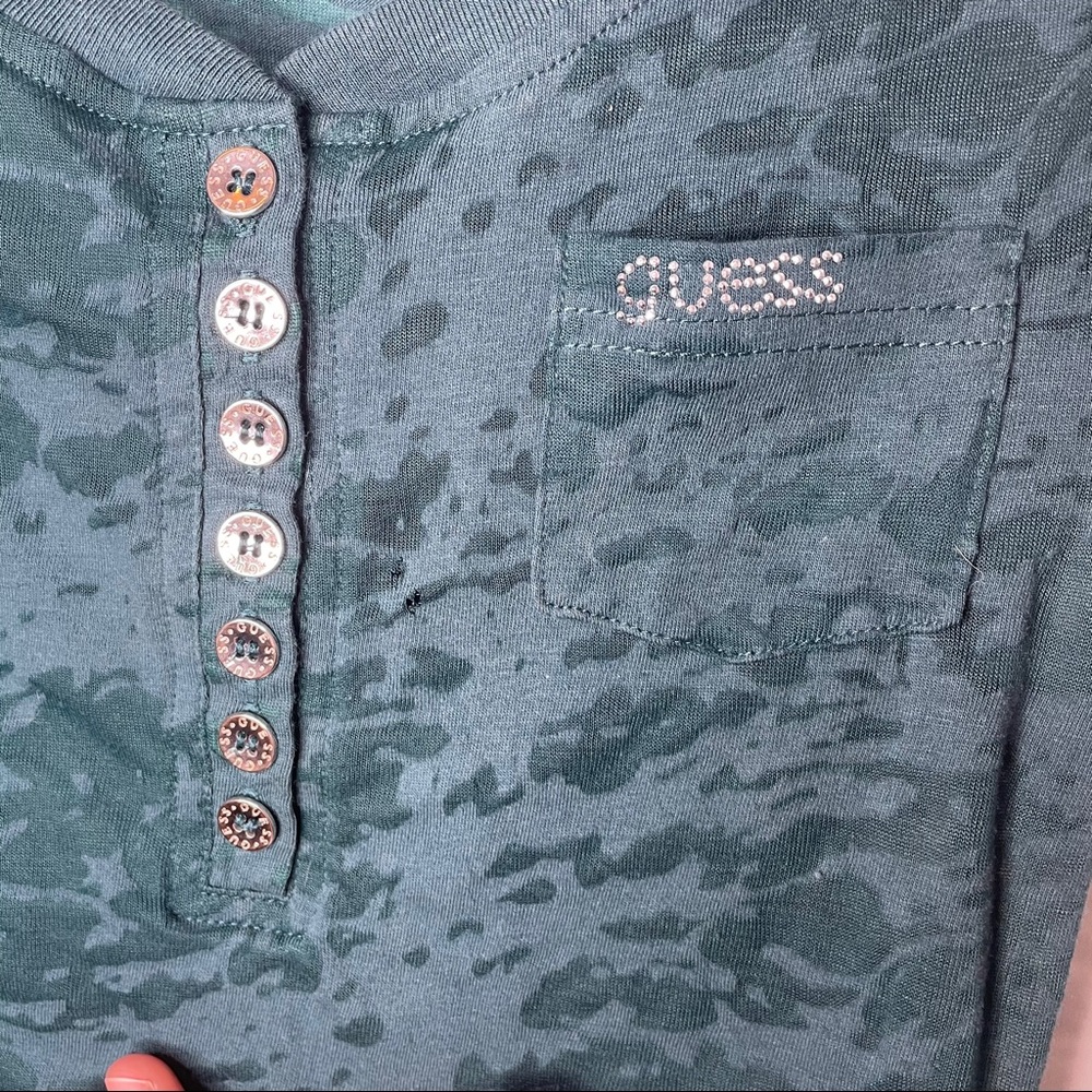 🎁 GUESS bundle t shirts - Picture 5 of 11